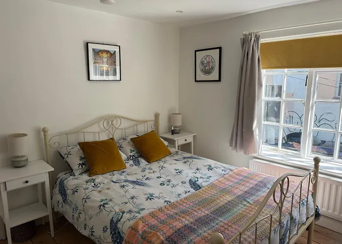 North Laine Sunny Cottage - Parking Available